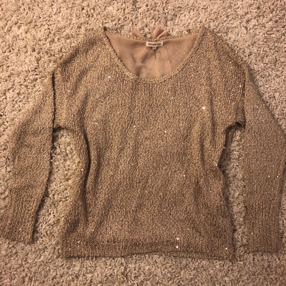 Beautiful sparkle top!